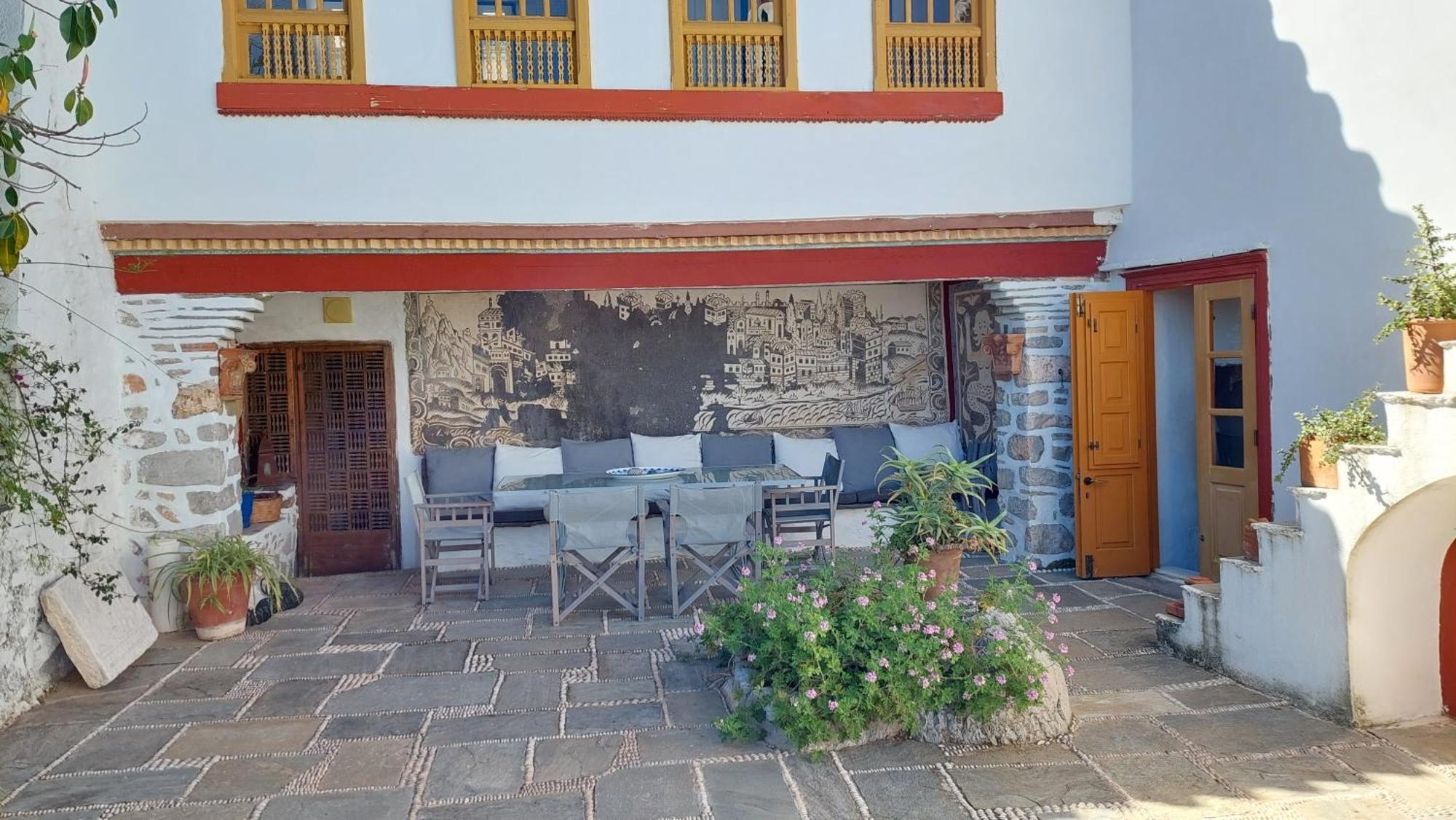 Rallou House Hydra Экстерьер фото