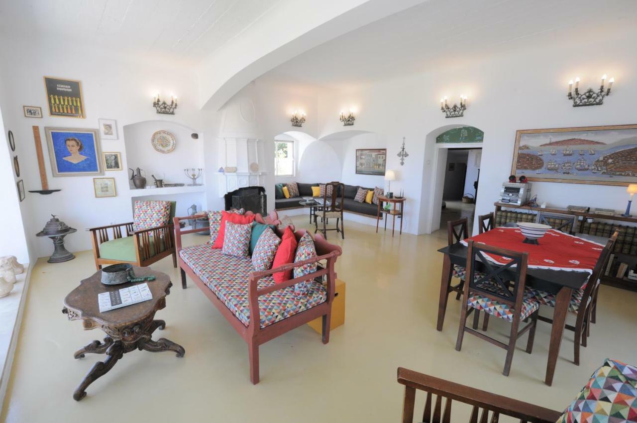 Rallou House Hydra Экстерьер фото