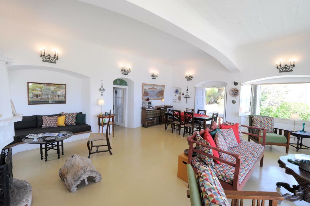 Rallou House Hydra Экстерьер фото